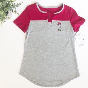 Disney Minnie Mouse Short Sleeve V Neck Size Small